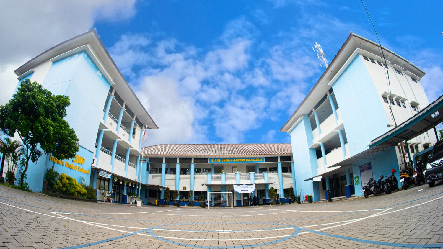 Gedung SMP UMP